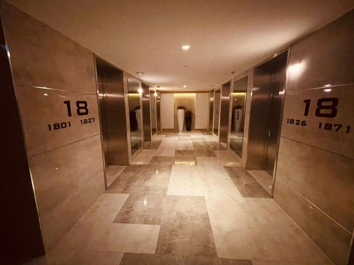 Orbi City Batumi Bagian luar foto