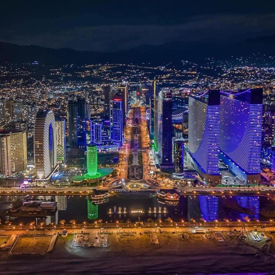 Orbi City Batumi Bagian luar foto